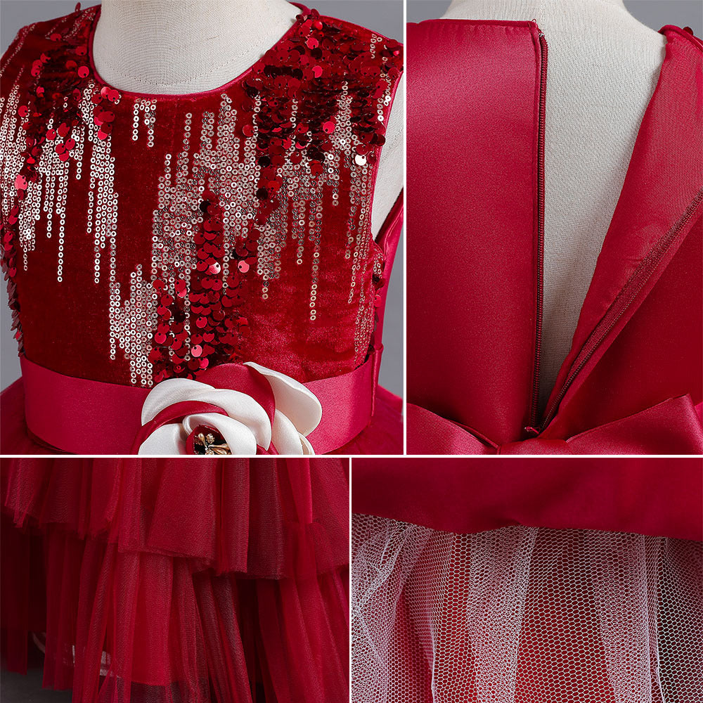 Children Host The Walk Show And Perform The Piano In A Fluffy Dress