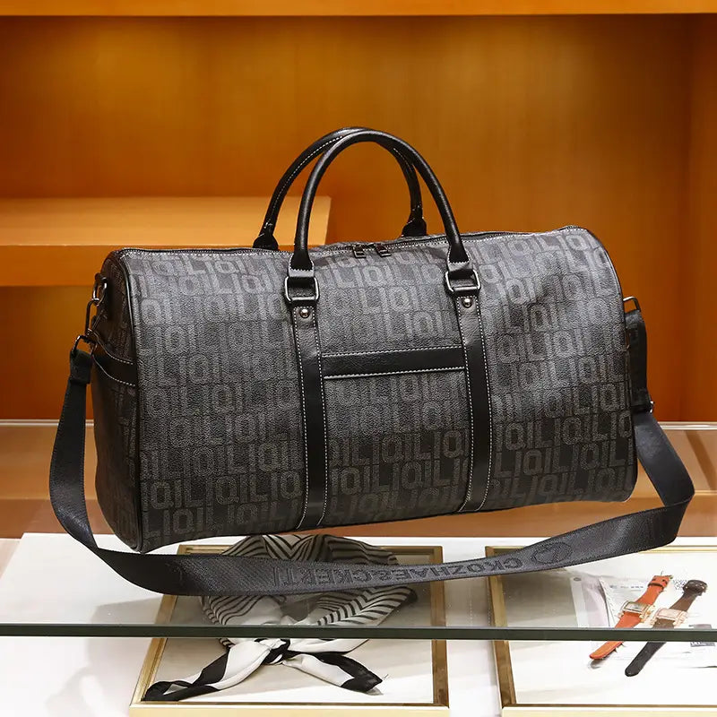 BUSINESS TRIP MESSENGER BAG FOR MEN