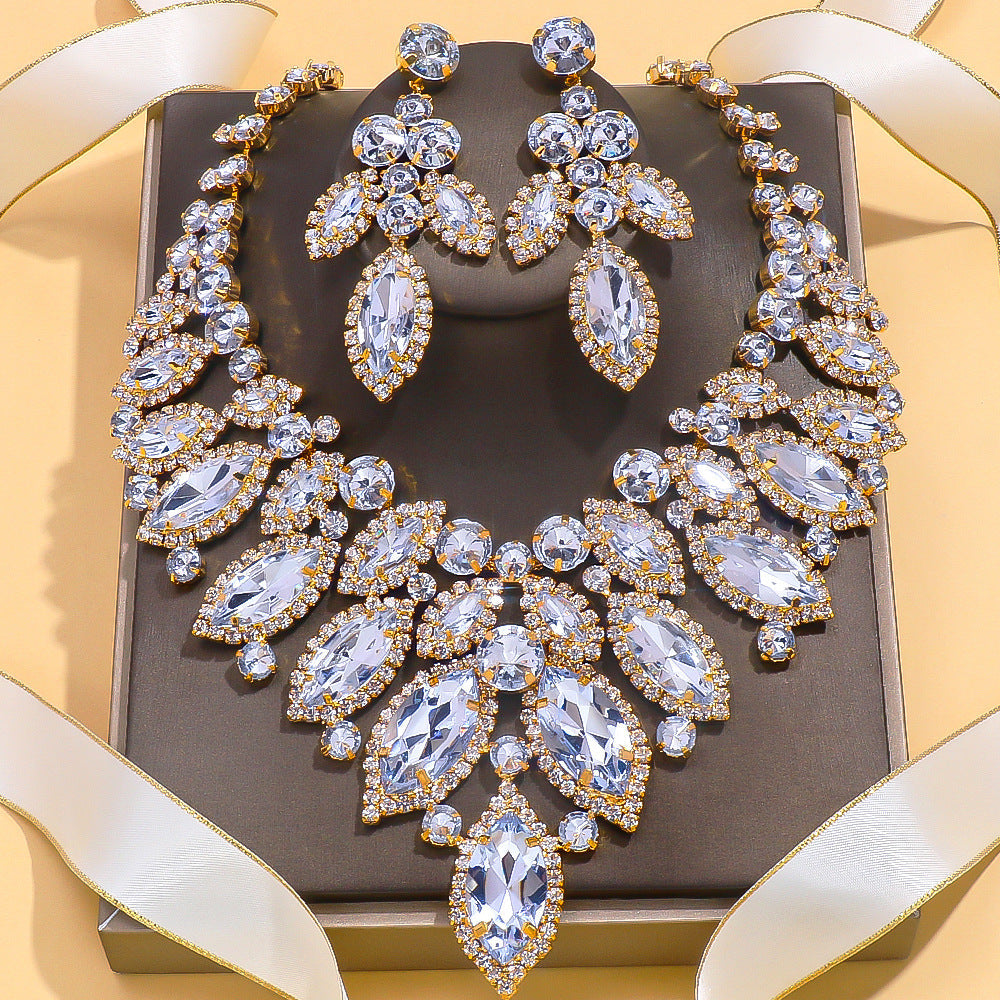 European And American Luxury Leaf Necklace Suit