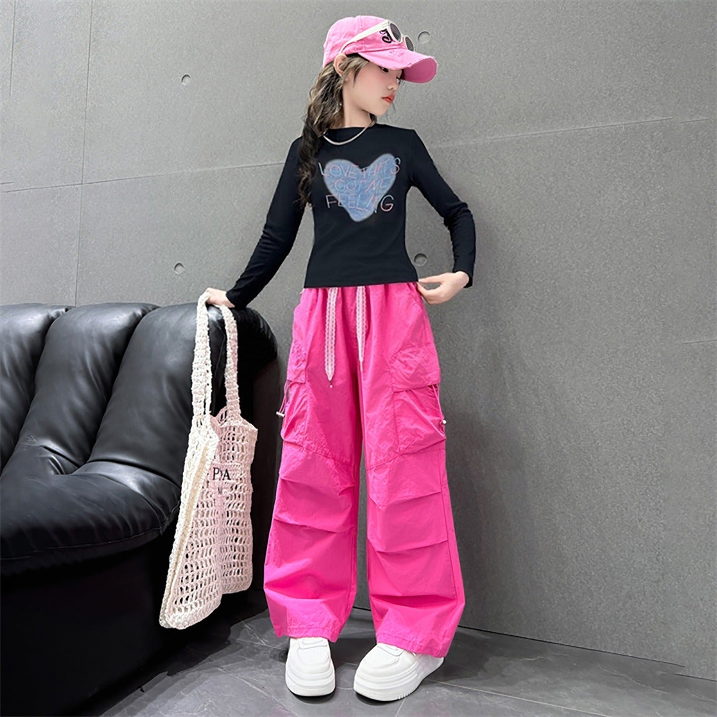 Fashionable new style girls' trendy and cool street style two-piece suit