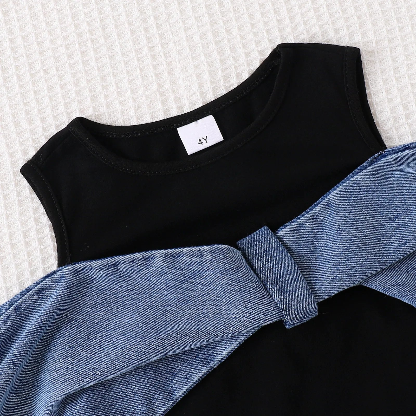 Two-piece tops with flared denim trousers two-piece set