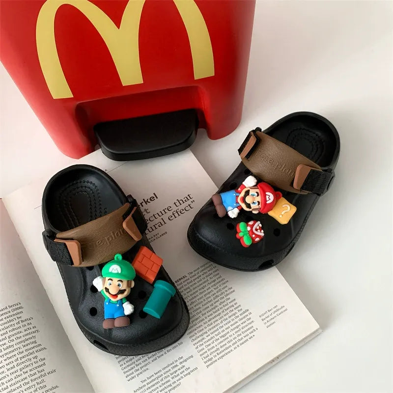 Closed toe slippers soft-soled shoes